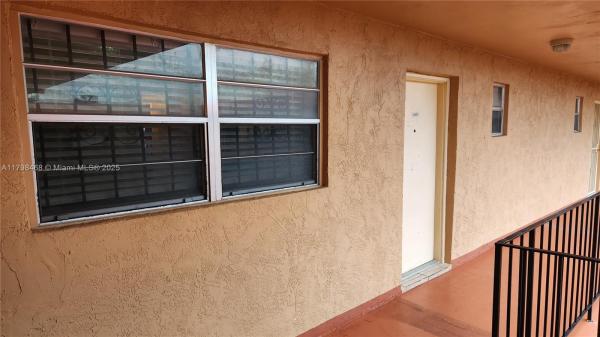 PALM-EAST GARDENS CONDO