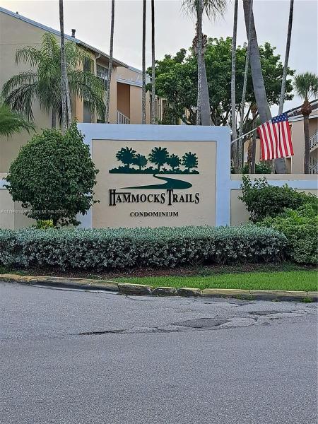 HAMMOCKS TRAILS CONDO