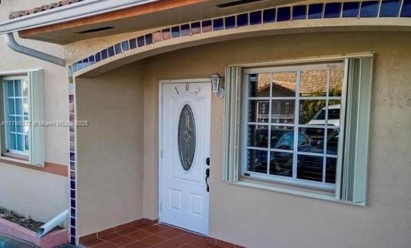 VALENCIA VILLAS CONDO