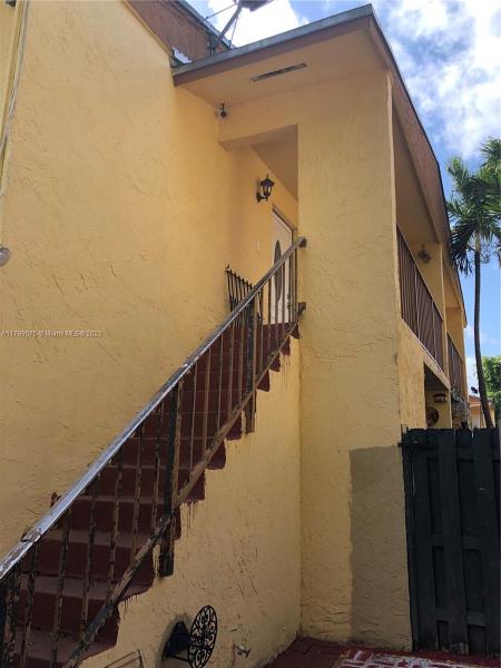 TENNIS VIEW CONDO PH I