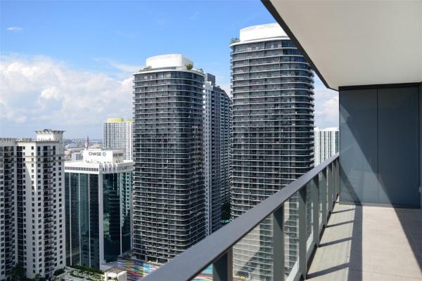 1000 BRICKELL PLZ #2910, MIAMI, FL 33131