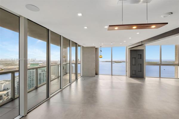 495 BRICKELL AVE #5202, MIAMI, FL 33131