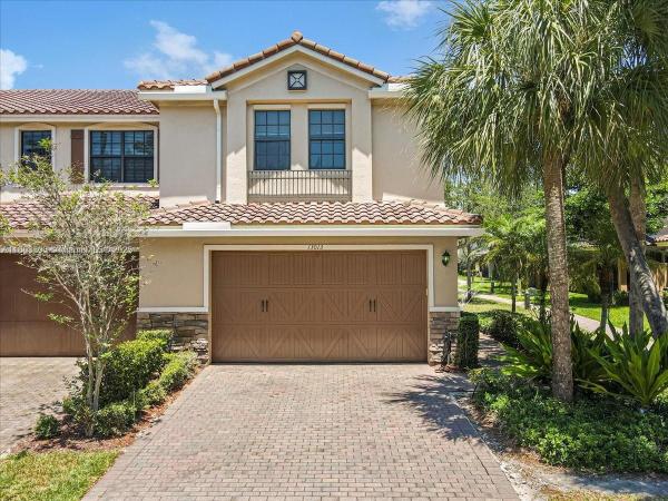 Riverwalk @ Lago Mar