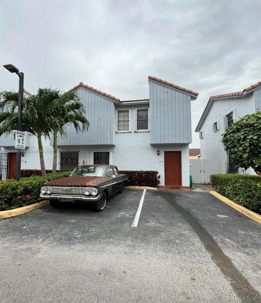 QUASAR TWIN HOMES CONDO