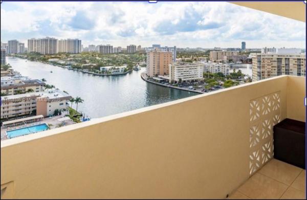 PLAZA TOWERS NORTH CONDO