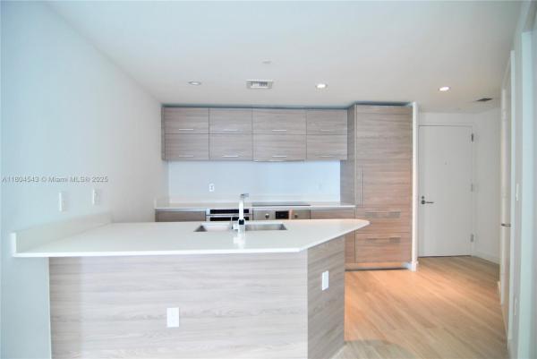1300 S MIAMI AVE #4409, MIAMI, FL 33130