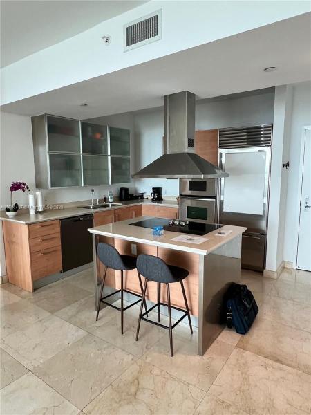 THE EMERALD AT BRICKELL C