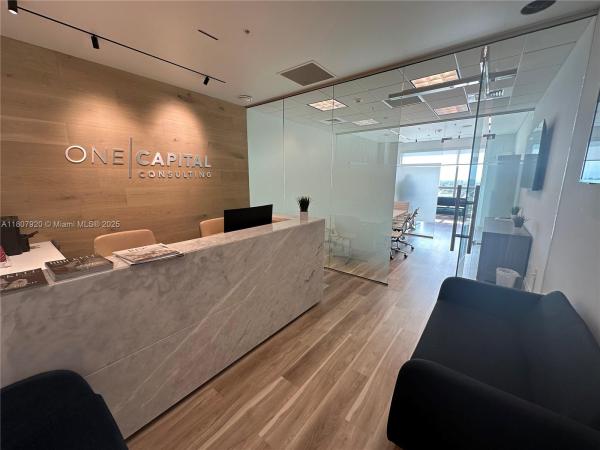 175 SW 7TH ST #1618, MIAMI, FL 33130