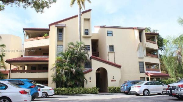 KENLAND BEND NORTH CONDO