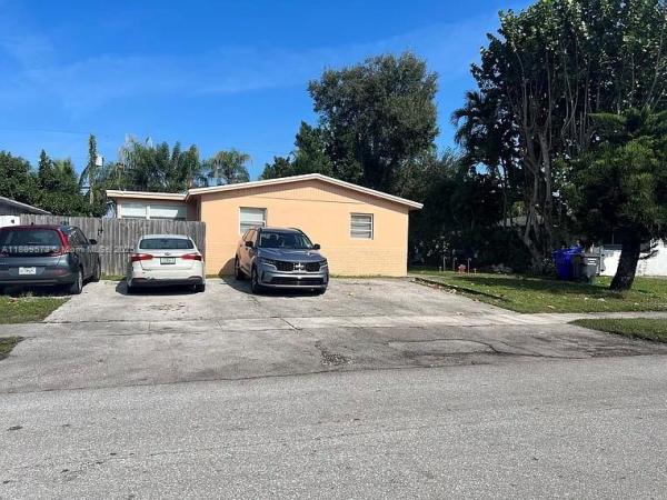 DRIFTWOOD PLAZA NO 3