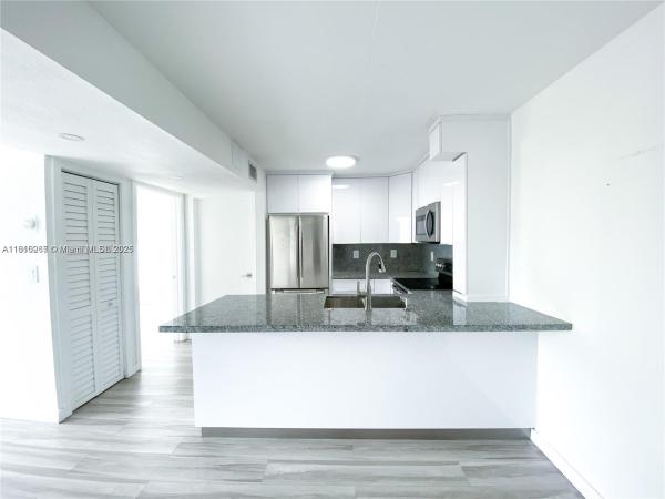 PEPPERMILL KENDALE LK WES