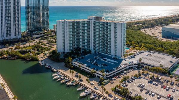 100 BAYVIEW DR #322, SUNNY ISLES BEACH, FL 33160