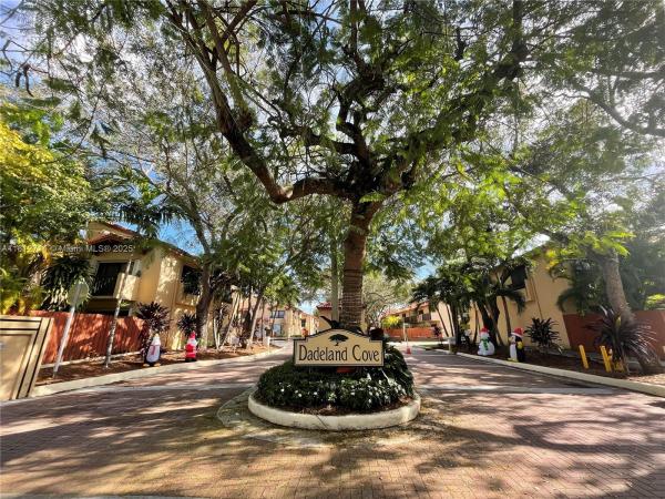 DADELAND COVE SEC 2