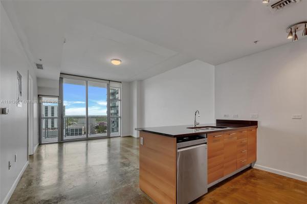 FOUR MIDTOWN MIAMI CONDO
