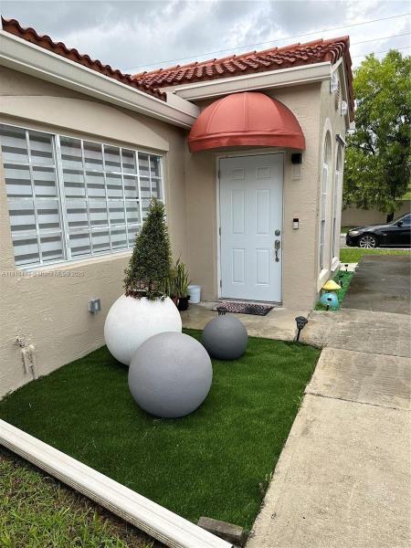 FOUNTAIN PK VILLAGE HOMES