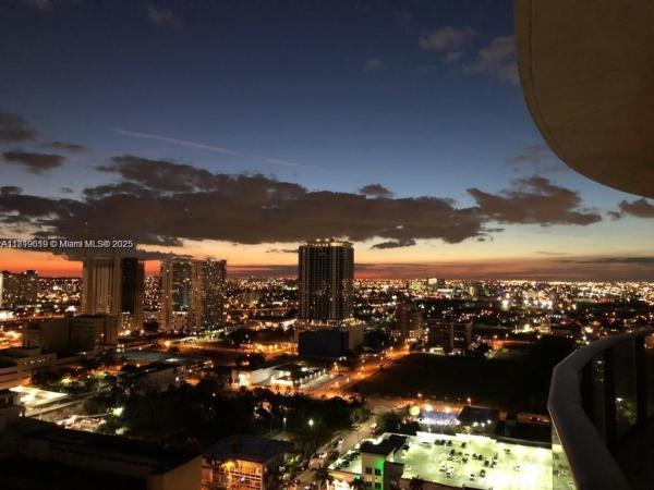 ARIA ON THE BAY CONDO