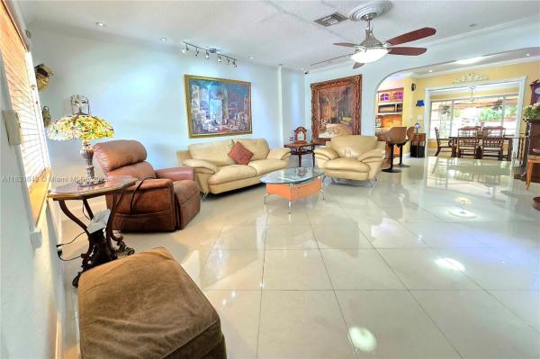 SOUTH HOLLYWOOD AMD PLAT