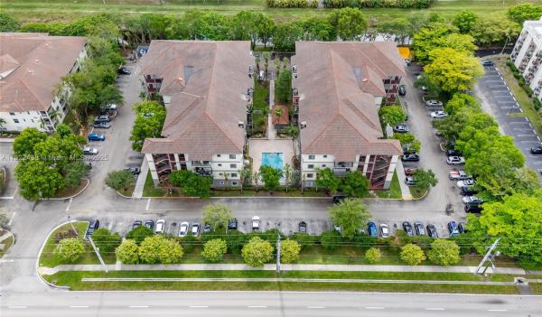 RIVERSIDE VILLAS AT CORAL