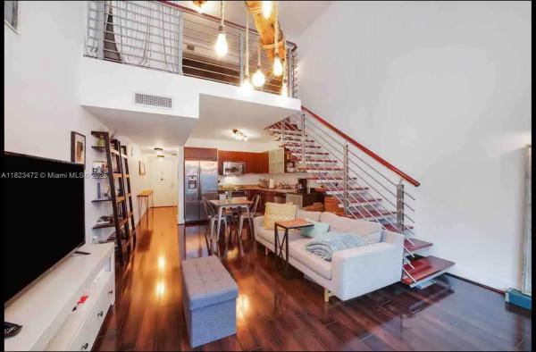 Brickell on the River S T