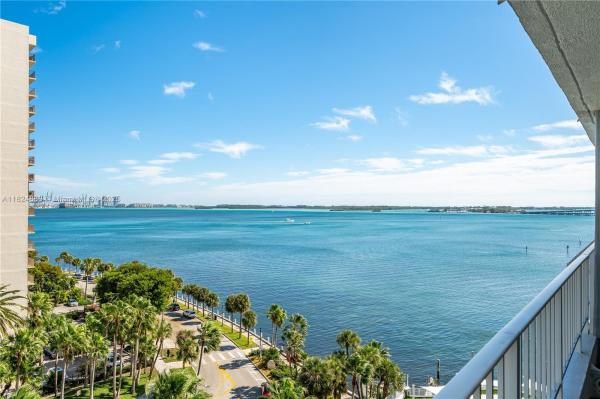 BRICKELL HARBOUR CONDO