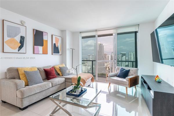 500 BRICKELL WEST CONDO