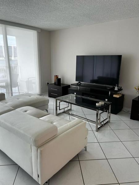 LE LAURIER CONDO