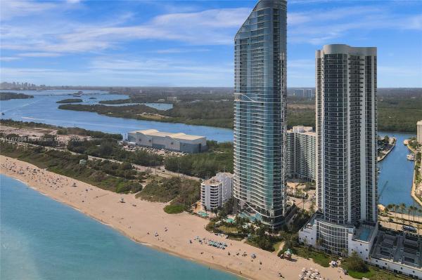 15811 COLLINS AVE #3302, SUNNY ISLES BEACH, FL 33160