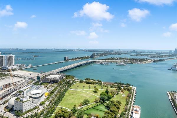 888 BISCAYNE BLVD #4810, MIAMI, FL 33132