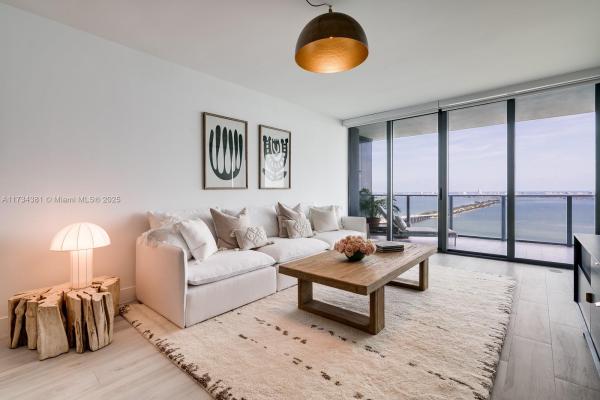 3131 NE 7TH AVE #3804, MIAMI, FL 33137