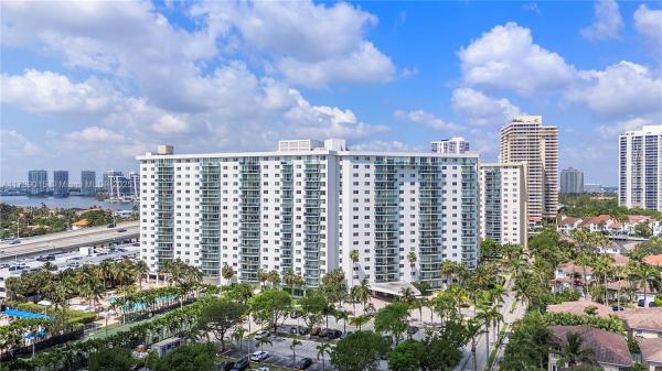 19380 COLLINS AVE #1510, SUNNY ISLES BEACH, FL 33160