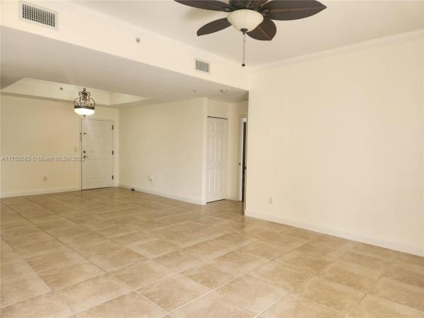 COLONNADE AT DADELAND SW