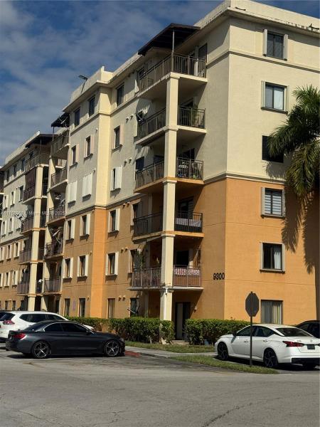 KEYSTONE COURTS CONDO