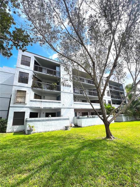 CALUSA CLUB VIL CONDO BLD