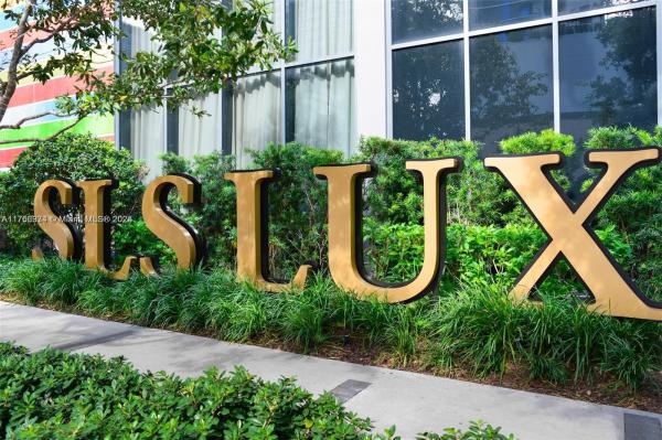 801 S MIAMI AVE #1702, MIAMI, FL 33130