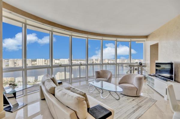 18101 COLLINS AVE #4501, SUNNY ISLES BEACH, FL 33160