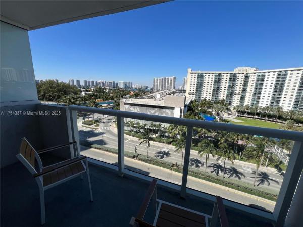 19201 COLLINS AVE #732, SUNNY ISLES BEACH, FL 33160