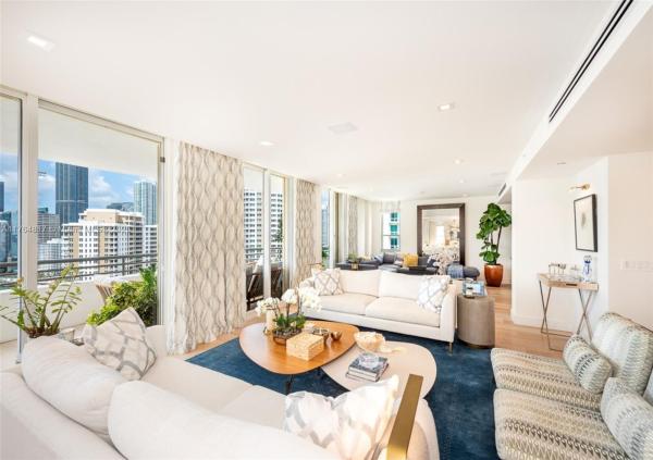 ONE TEQUESTA POINT CONDO