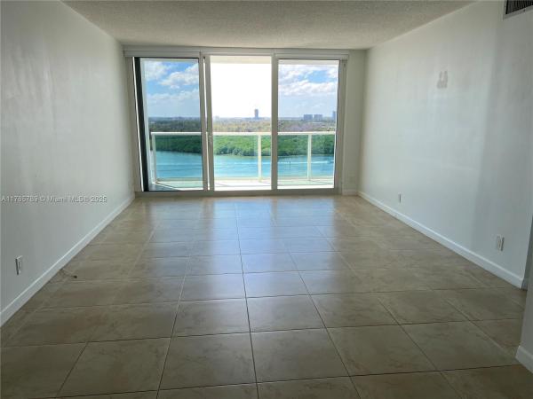 100 BAYVIEW DR #1918, SUNNY ISLES BEACH, FL 33160