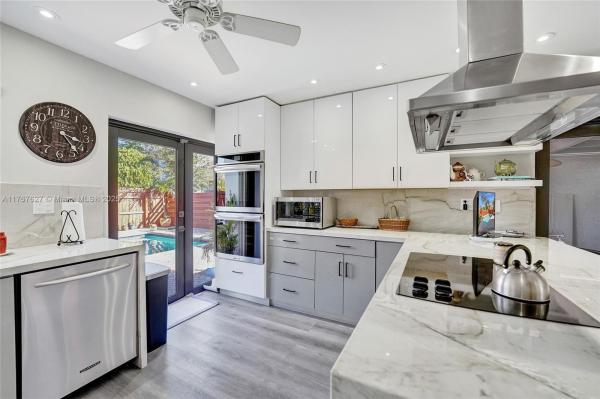 GREENS OF EMERALD HILLS