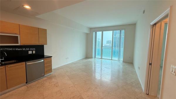 950 BRICKELL BAY DR #4209, MIAMI, FL 33131