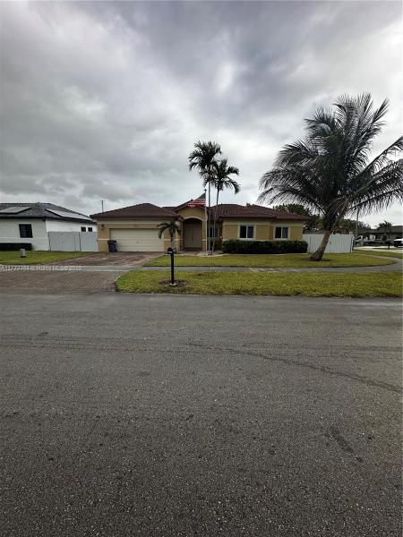 BISCAYNE DRIVE ESTATES