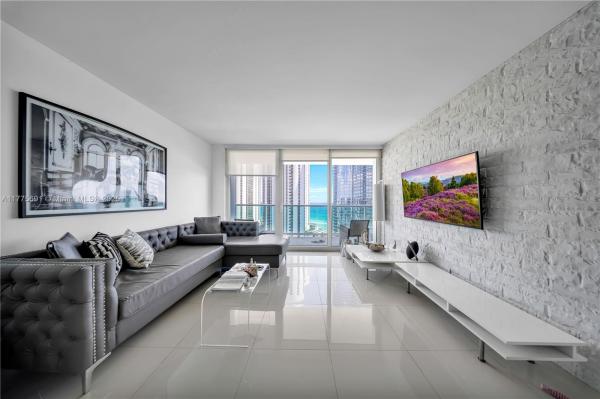 100 BAYVIEW DR #2014, SUNNY ISLES BEACH, FL 33160