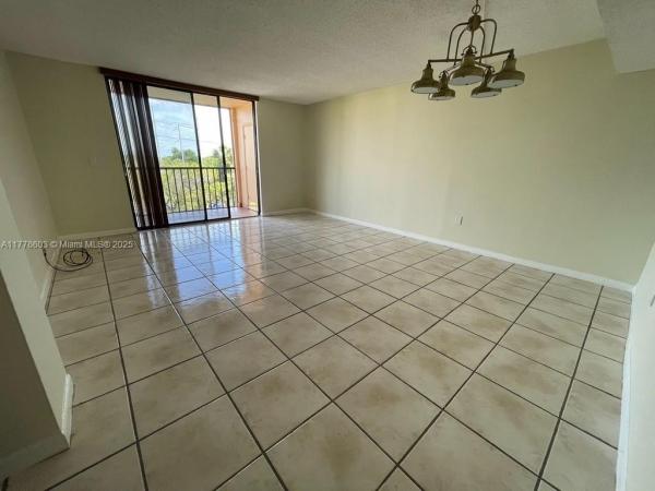 HORIZONS WEST CONDO #3