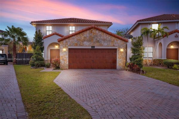 FONTAINEBLEAU WEST NORTH