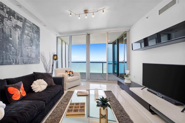 17121 COLLINS AVE #1406, SUNNY ISLES BEACH, FL 33160