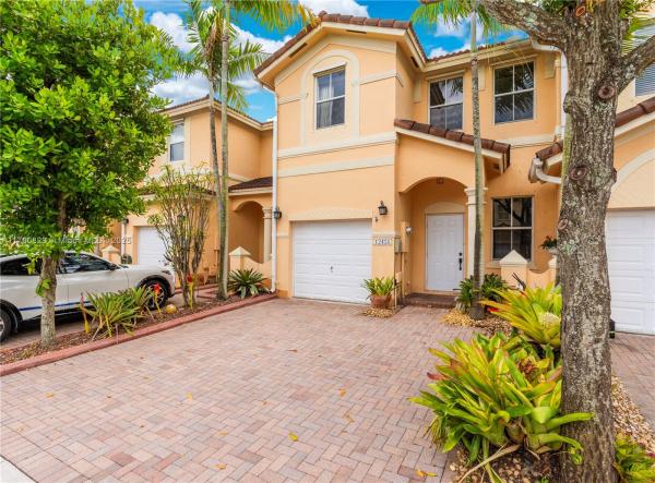 Kendall Breeze South