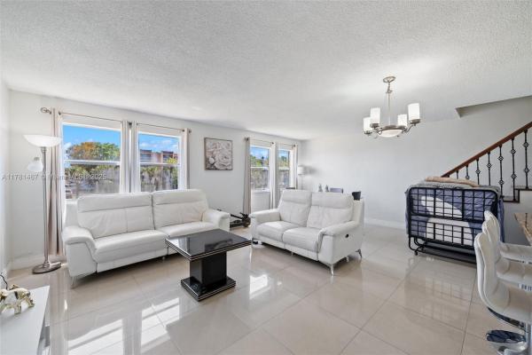 WESTLAND PLAZA GARDENS