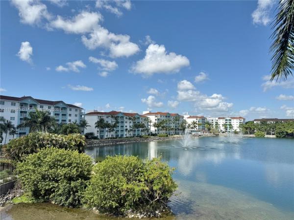 DOWNTOWN DORAL SOUTH PHAS