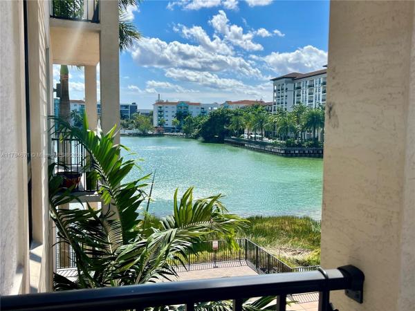 URBANA AT THE RESIDENCES