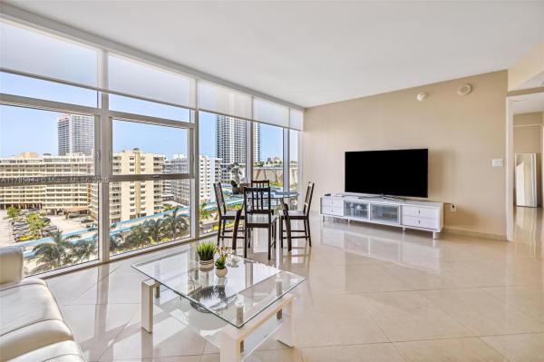 1830 S OCEAN DR #907, HALLANDALE BEACH, FL 33009